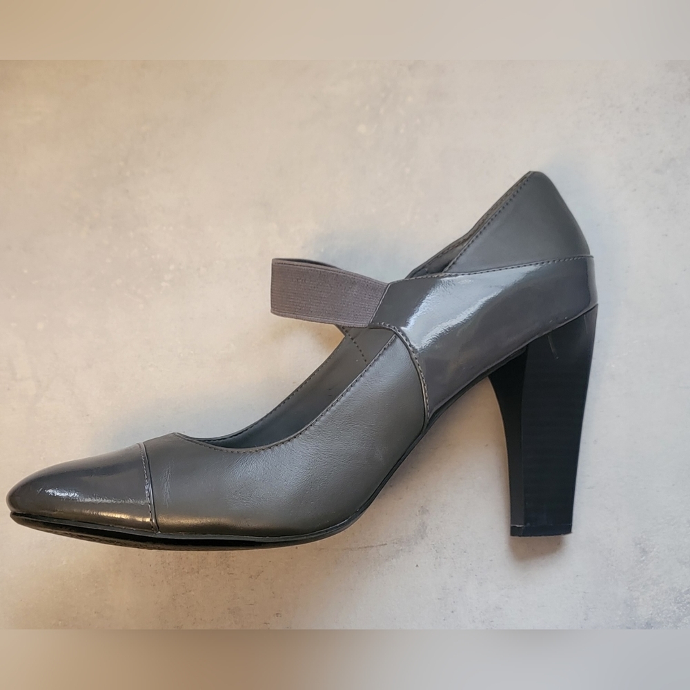 Simply Vera Vera Wang | Size 10 med